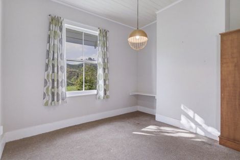 Photo of property in 921 Ongo Road, Hunterville, 4782