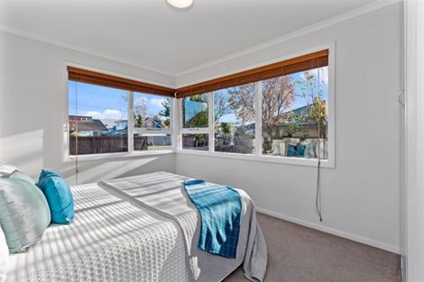 Photo of property in 20 Avonhead Road, Avonhead, Christchurch, 8042