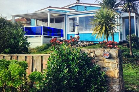Photo of property in 32 Dixie Street, Te Horo Beach, Otaki, 5581