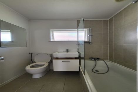 Photo of property in 2/8 Ngataringa Road, Devonport, Auckland, 0624