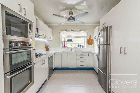 Photo of property in 12 Lemnos Place, Titirangi, Auckland, 0604