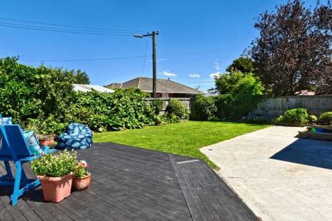 Photo of property in 16 Renfrew Street, Upper Riccarton, Christchurch, 8041