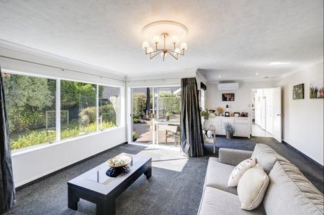 Photo of property in 8 Lennon Grove, Havelock North, 4130