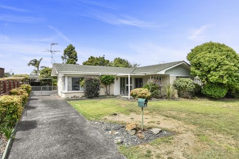 Photo of property in 20 Sunnypark Avenue, Rosehill, Papakura, 2113