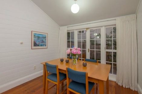 Photo of property in 3 Aorangi Terrace, Thorndon, Wellington, 6011