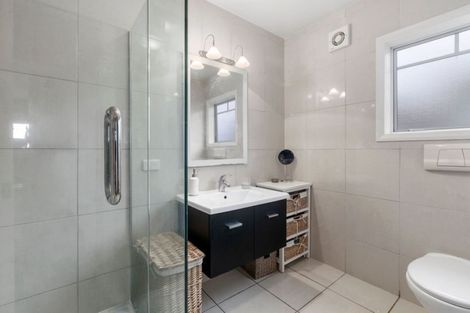 Photo of property in 36a Sharon Road, Waiake, Auckland, 0630