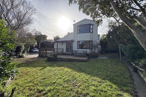 Photo of property in 1/54 Muritai Crescent, Havelock North, 4130