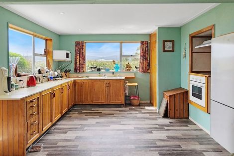 Photo of property in 15 Surrey Street, Orepuki, Riverton, 9881