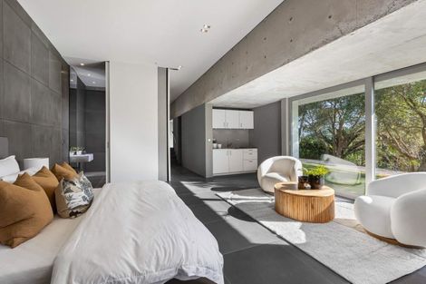 Photo of property in 76 Cliff Road, Torbay, Auckland, 0630