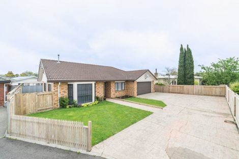 Photo of property in 6 Mckenzie Court, Terrace End, Palmerston North, 4410