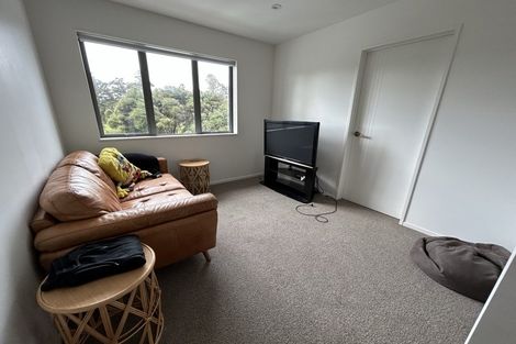 Photo of property in 4 St Claire Road, Silverdale, 0932