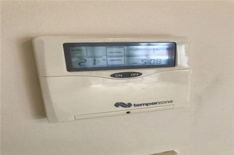 Photo of property in 8a Croydon Road, New Lynn, Auckland, 0600