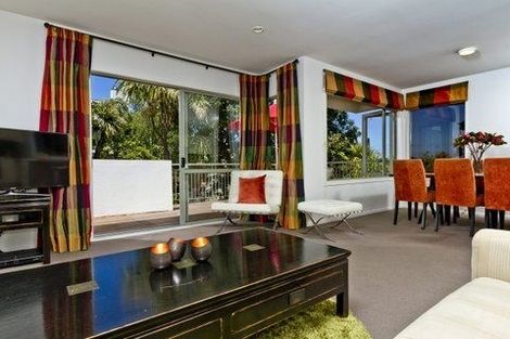 Photo of property in 15 Bush Lane, Northcote Point, Auckland, 0627