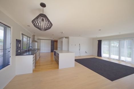 Photo of property in 67 Waipani Road, Te Atatu Peninsula, Auckland, 0610