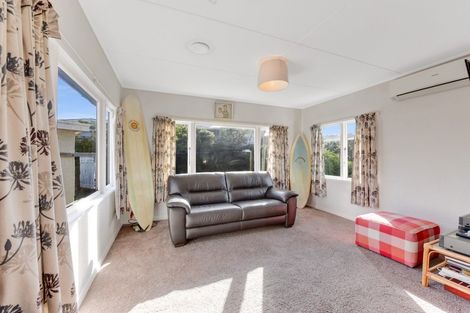 Photo of property in 122 Parkers Road, Tahunanui, Nelson, 7011