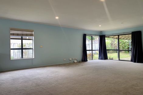 Photo of property in 7 Applebox Lane, Henderson, Auckland, 0612