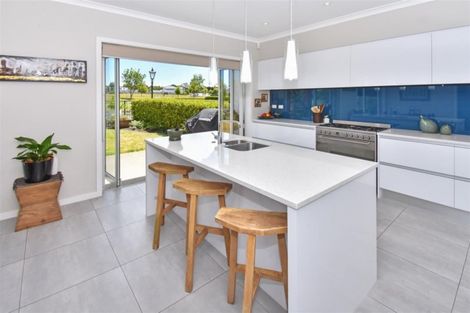 Photo of property in 13 Lake Drive, Karaka, Papakura, 2113