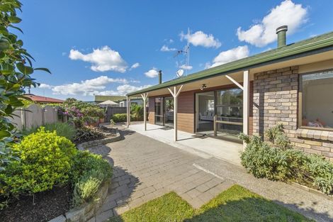 Photo of property in 1 Pandora Place, Welcome Bay, Tauranga, 3112
