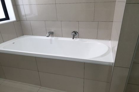 Photo of property in 50b Pinedale Place, Henderson, Auckland, 0610