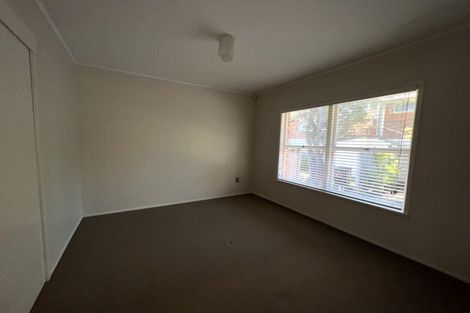 Photo of property in 1/9 Sudan Avenue, Milford, Auckland, 0620