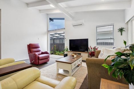 Photo of property in 3/522 Te Atatu Road, Te Atatu Peninsula, Auckland, 0610