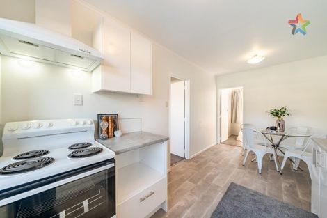 Photo of property in 2/12 Bridge Street, Melling, Lower Hutt, 5010