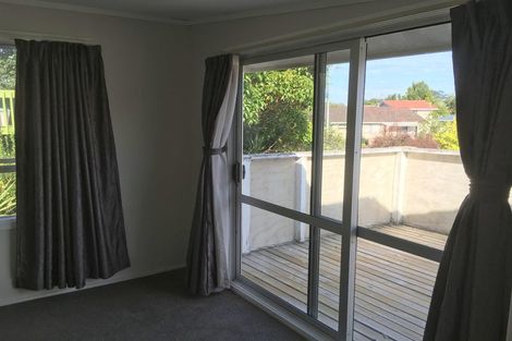 Photo of property in 8 Bain Place, Bucklands Beach, Auckland, 2014