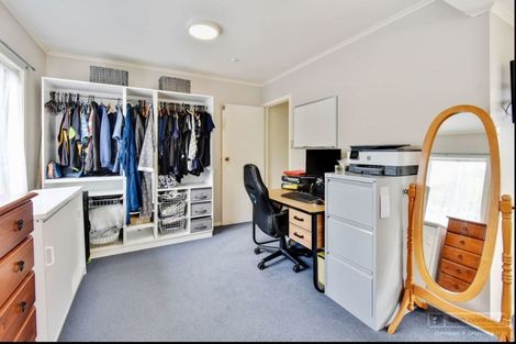 Photo of property in 80 Everglade Drive, Goodwood Heights, Auckland, 2105