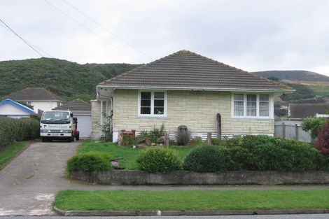 Photo of property in 73 Molesworth Street, Taita, Lower Hutt, 5011