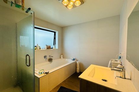 Photo of property in 5 Kairakau Street, Takanini, 2110