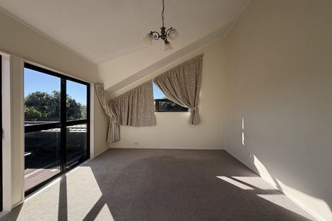 Photo of property in 7 Aotearoa Terrace, Murrays Bay, Auckland, 0630
