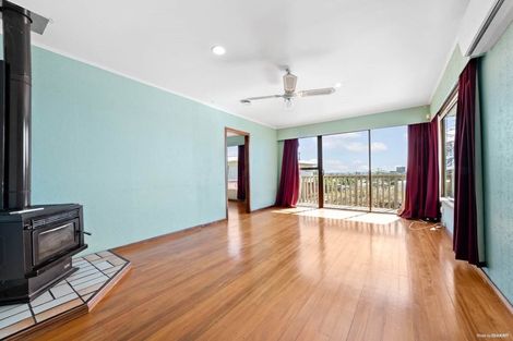 Photo of property in 5 Beverly Place, New Lynn, Auckland, 0600