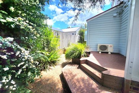 Photo of property in 107 Rockfield Road, Penrose, Auckland, 1061