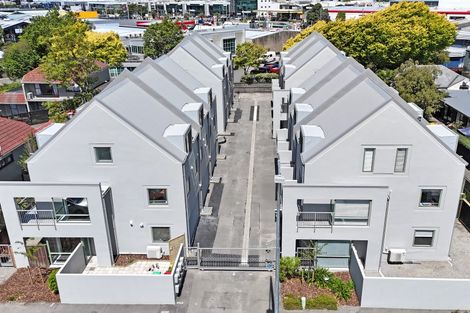 Photo of property in Hagley Mews, 4/454 Hagley Avenue, Christchurch Central, Christchurch, 8011