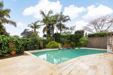 Photo of property in 68 St Leonards Road, Mount Eden, Auckland, 1024