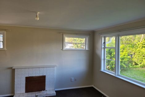 Photo of property in 33 Naenae Road, Naenae, Lower Hutt, 5011
