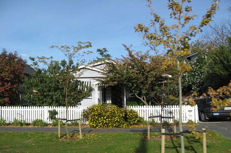 Photo of property in 14 Chilcombe Street, Ilam, Christchurch, 8041