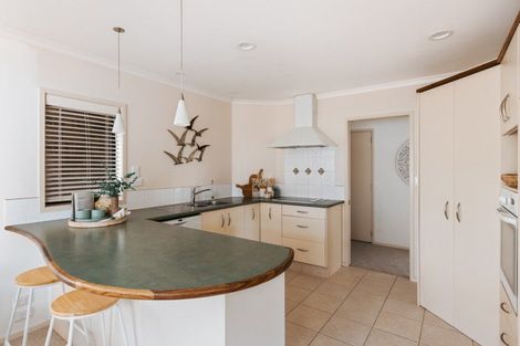 Photo of property in 11 Santa Cruz Drive, Papamoa Beach, Papamoa, 3118