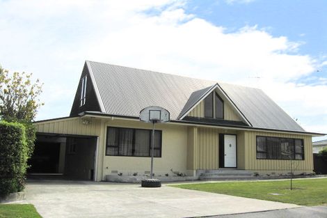 Photo of property in 42 Tennyson Crescent, Stoke, Nelson, 7011