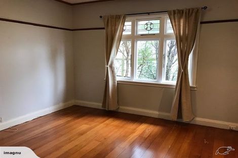 Photo of property in 11 Highbury Crescent, Highbury, Wellington, 6012