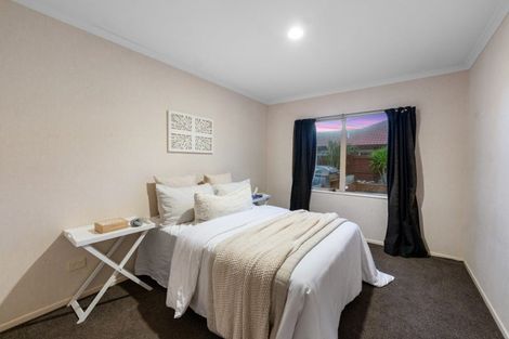 Photo of property in 30 Mcleod Place, Papamoa Beach, Papamoa, 3118