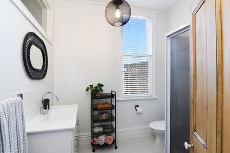 Photo of property in 24 Albert Street, Saint Clair, Dunedin, 9012