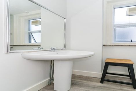 Photo of property in 39 Royal Terrace, Dunedin Central, Dunedin, 9016