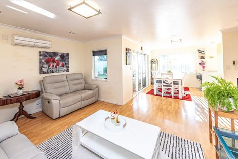 Photo of property in 3 Pharazyn Street, Gonville, Whanganui, 4500