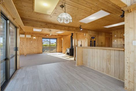 Photo of property in 223 Parkhurst Road, Parakai, 0830