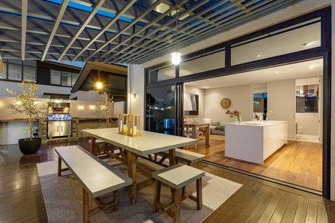 Photo of property in 530 Gloucester Road, Papamoa Beach, Papamoa, 3118