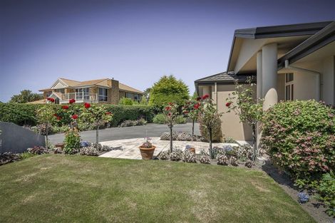 Photo of property in 8 Dunvegan Place, Harewood, Christchurch, 8051