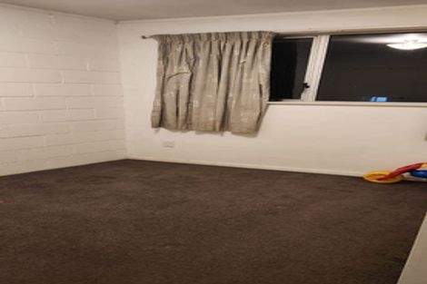 Photo of property in 2/27 Miro Street, New Lynn, Auckland, 0600