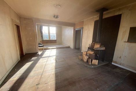 Photo of property in 81 Ngatai Street, Manaia, 4612