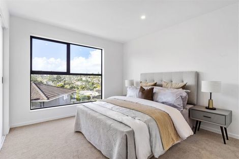 Photo of property in 12b Cranston Street, Torbay, Auckland, 0632